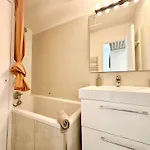 2bed Seaview Swimming Pool On Footparking *