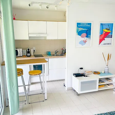 1 Bedroom Sea View, Swimming Pool, On Foot, Parking * Антіб