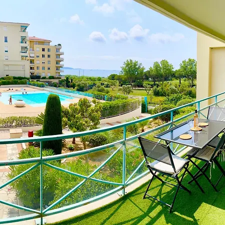 1 Bedroom Sea View, Swimming Pool, On Foot, Parking