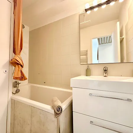 2bed Seaview Swimming Pool On Footparking *