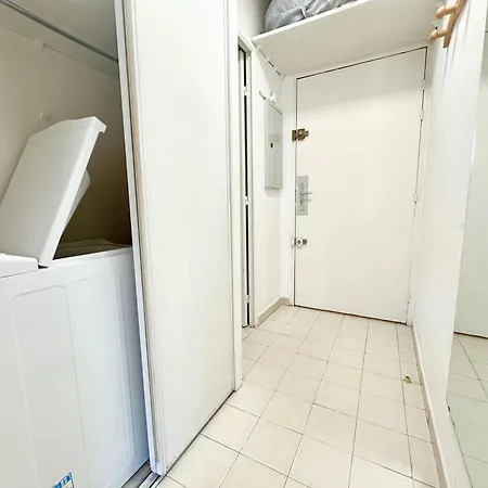 2bed Seaview Swimming Pool On Footparking *
