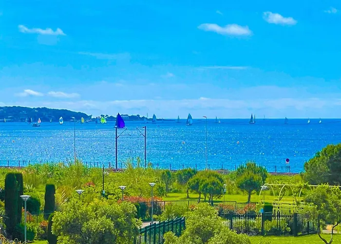 1 Bedroom Sea View, Swimming Pool, On Foot, Parking